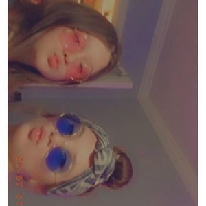 Meet your Posher, Bailey